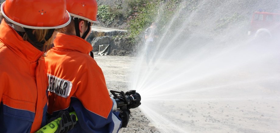 Jugendfeuerwehr bei einer Übung